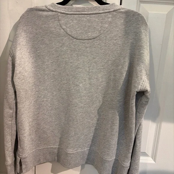 Vineyard Vines Gray Sweatshirt with Blue and White Sailboat Design - Picture 5 of 6